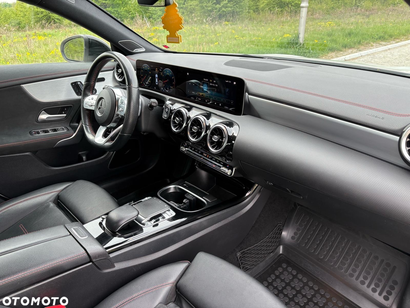 Mercedes-Benz CLA 250 4-Matic AMG Line 7G-DCT - 20