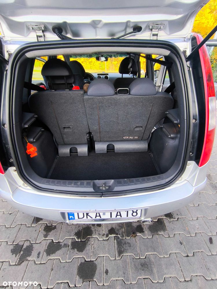 Mitsubishi Colt - 4