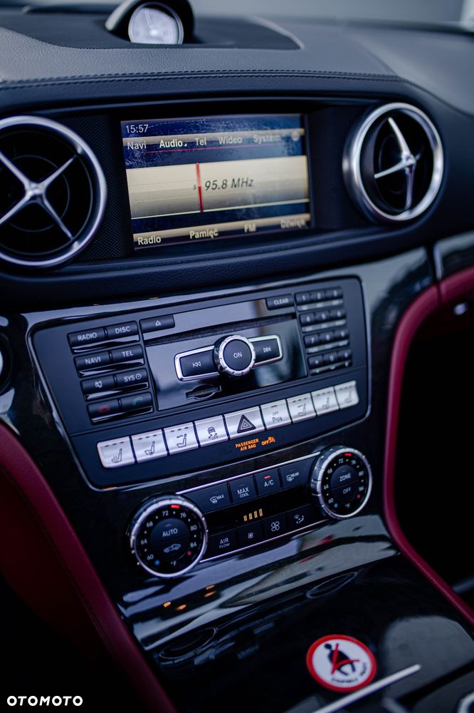 Mercedes-Benz SL 400 - 25