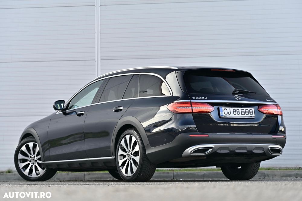 Mercedes-Benz E 220 d T-Modell 4MATIC Aut - 26