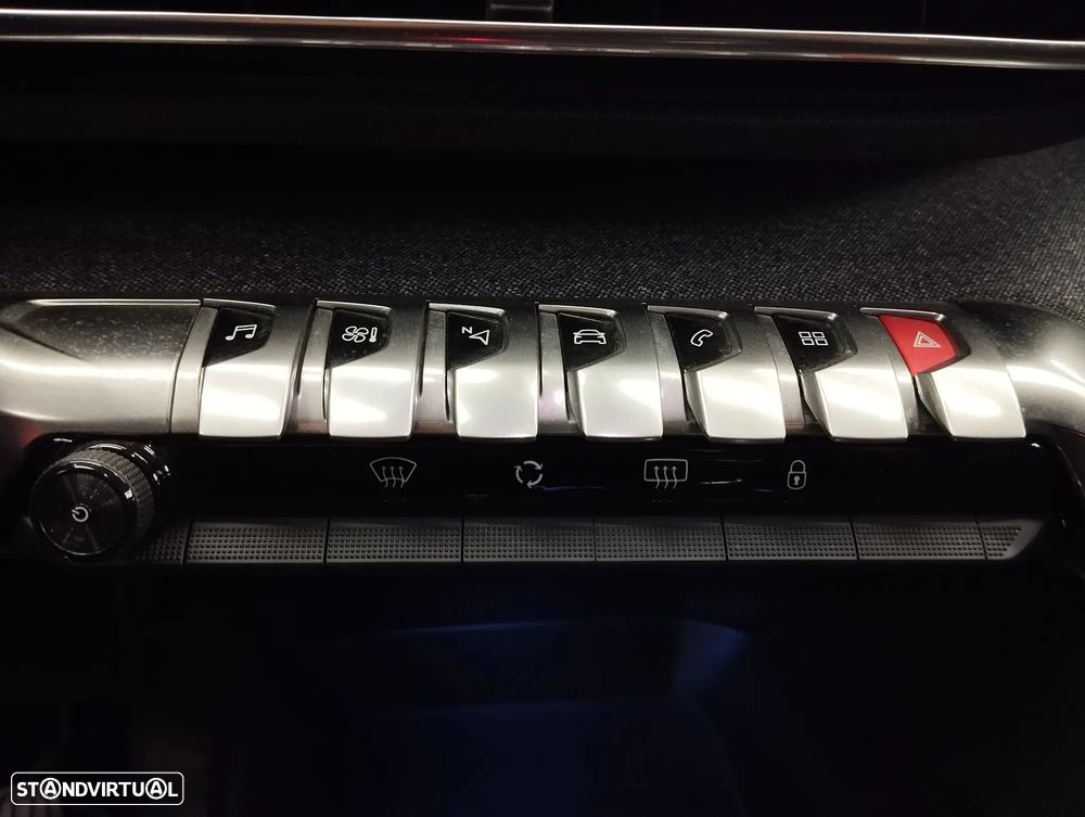 Peugeot 3008 1.5 BlueHDi Allure - 30