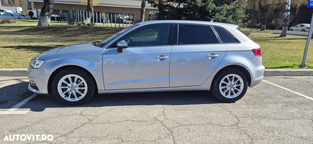 Audi A3 Sportback 1.6 TDI S tronic sport - 14
