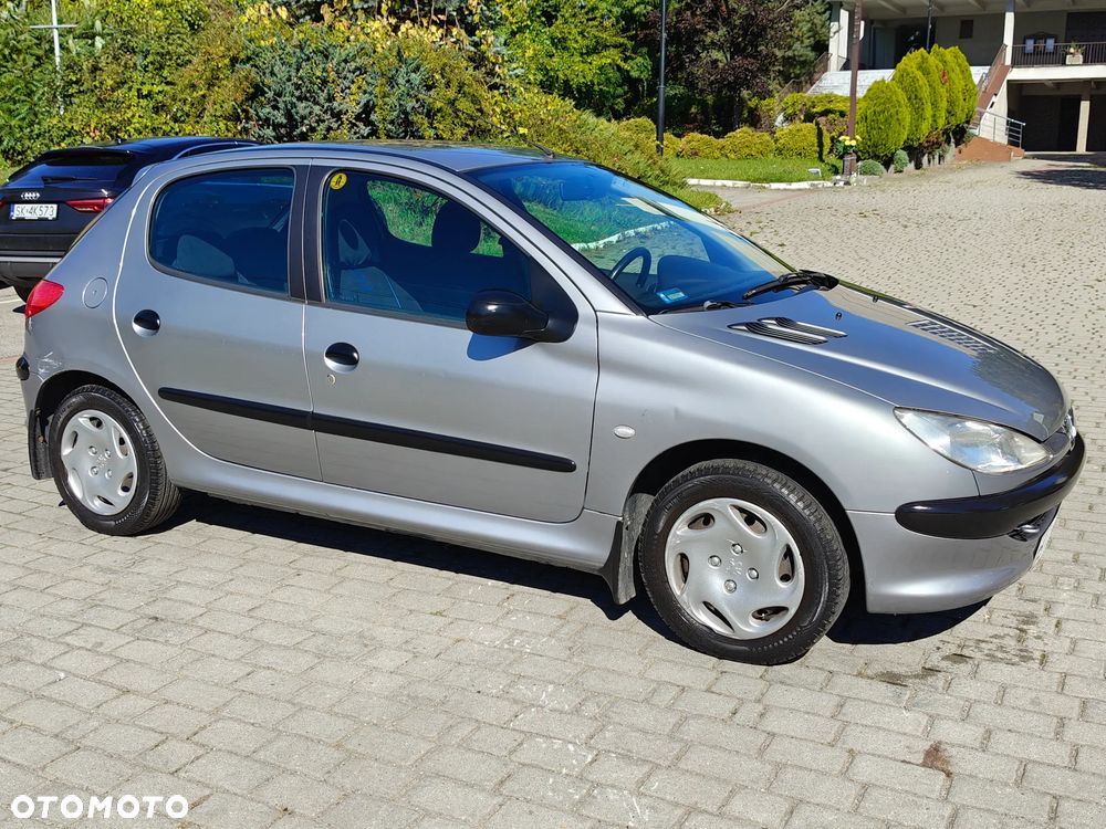 Peugeot 206 1.4 XR Presence - 11
