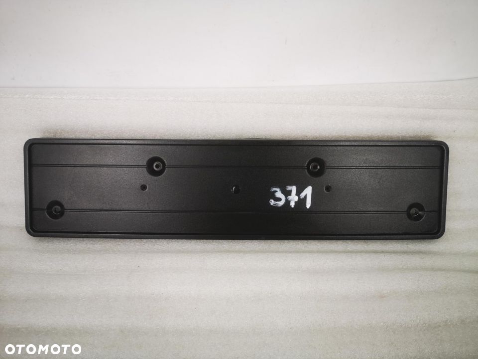 BMW E83 03- PODSTAWA PODKŁADKA POD TABLICE REJESTRACYJNĄ PRZÓD NR 51113400913-01 NR AUKCJI NK371 /2 - 1