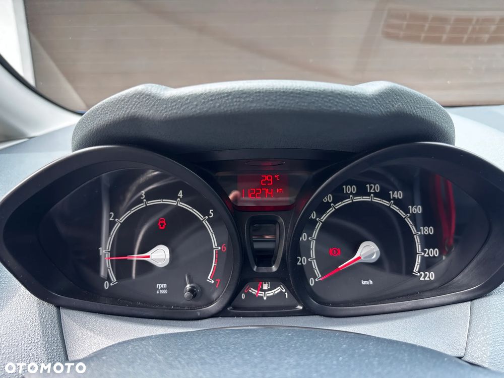 Ford Fiesta 1.25 Ambiente - 11