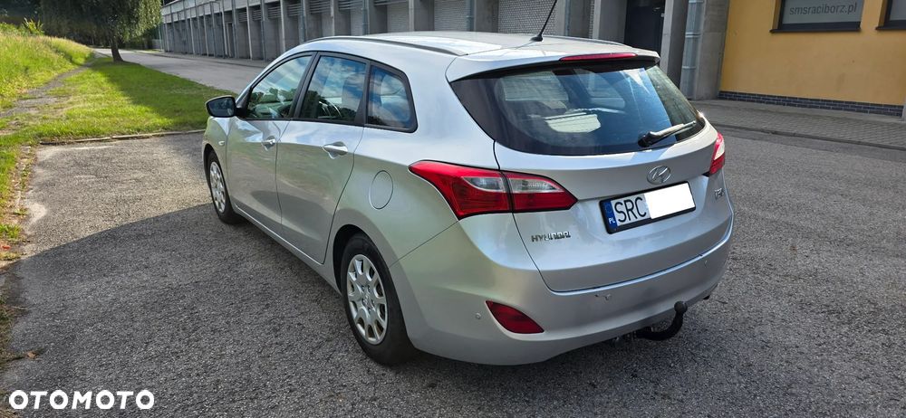 Hyundai i30 1.6 CRDi Classic + - 9