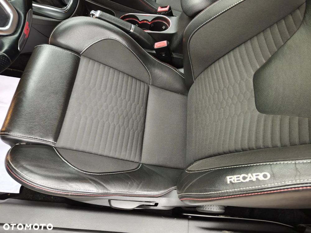 Ford Fiesta 1.6 EcoBoost ST200 - 20