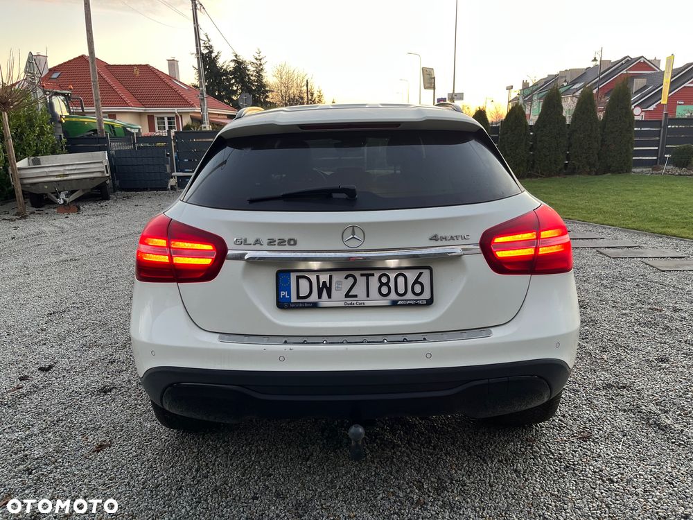 Mercedes-Benz GLA 220 4-Matic - 6