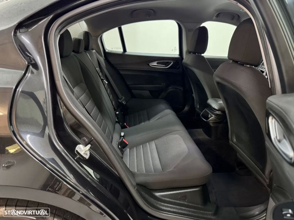 Alfa Romeo Giulia 2.2 D Super - 50