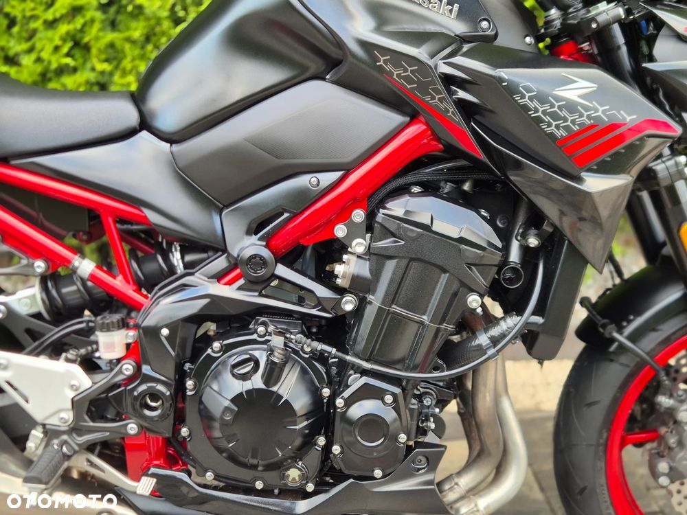 Kawasaki Z 900 - 12