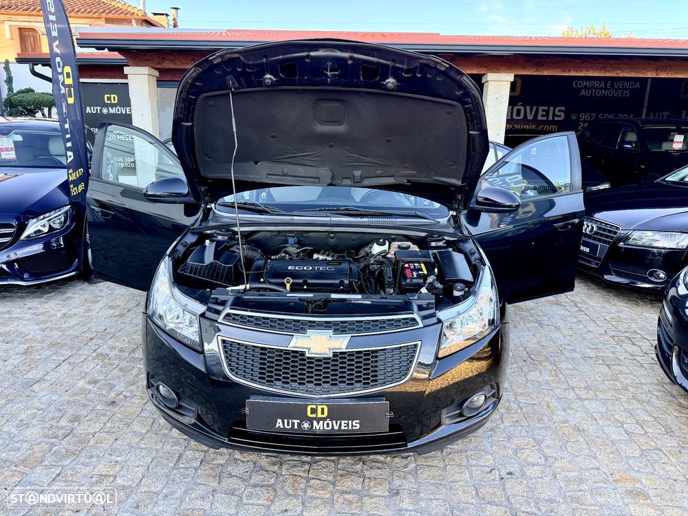 Chevrolet Cruze 1.6 LS - 34