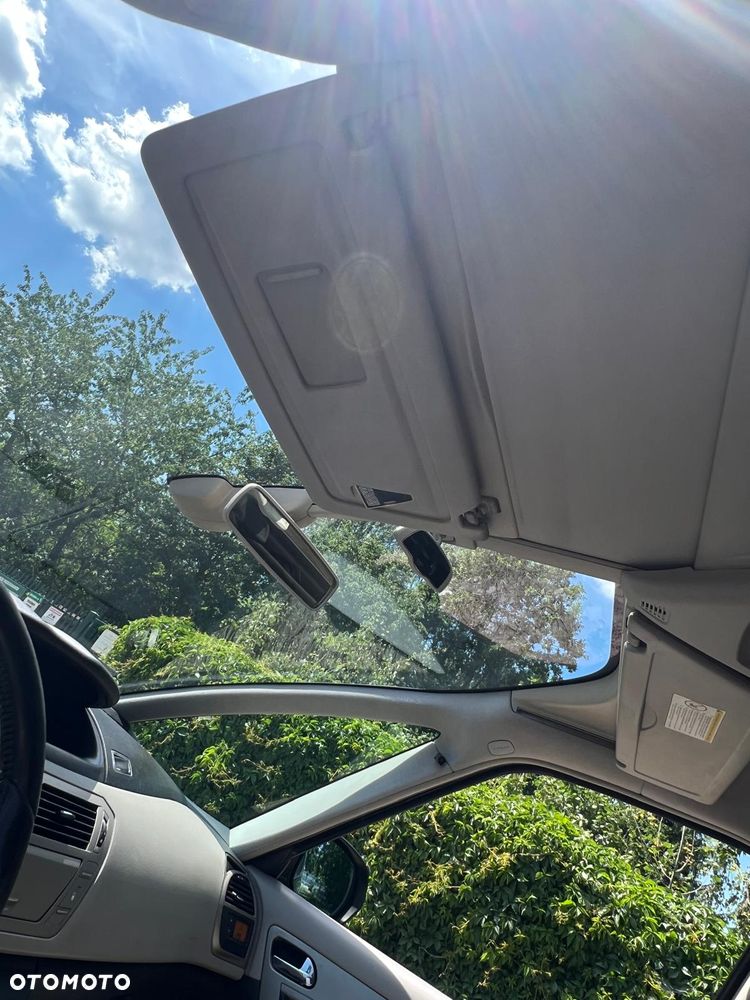 Citroën C4 Picasso - 23