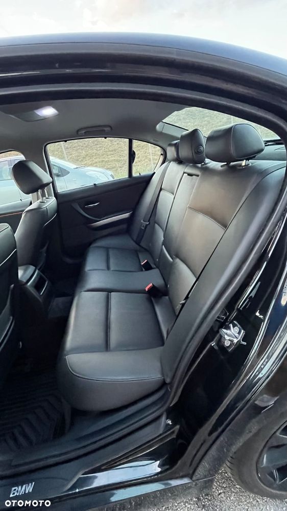 BMW Seria 3 318i - 10