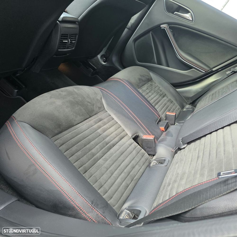 Mercedes-Benz A 200 d AMG Line Aut. - 36