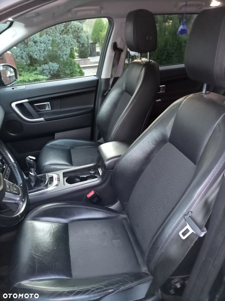 Land Rover Discovery Sport - 12