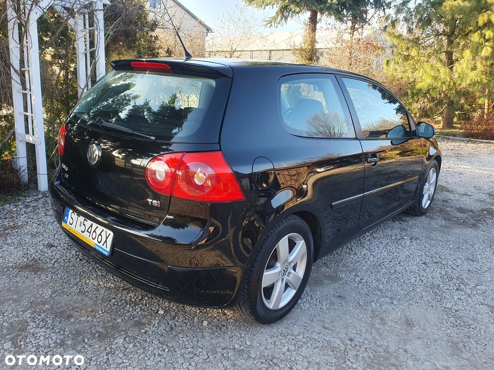 Volkswagen Golf - 4