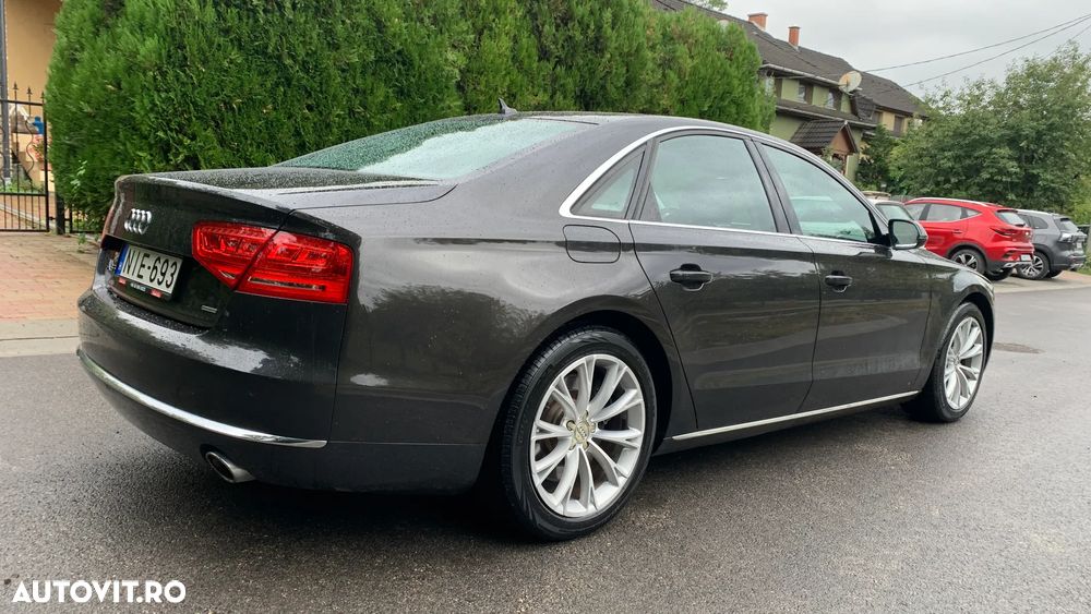 Audi A8 4.2 TDI Quattro Tip - 9
