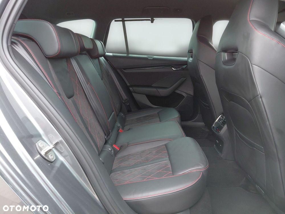 Skoda Octavia 2.0 TSI RS DSG - 13