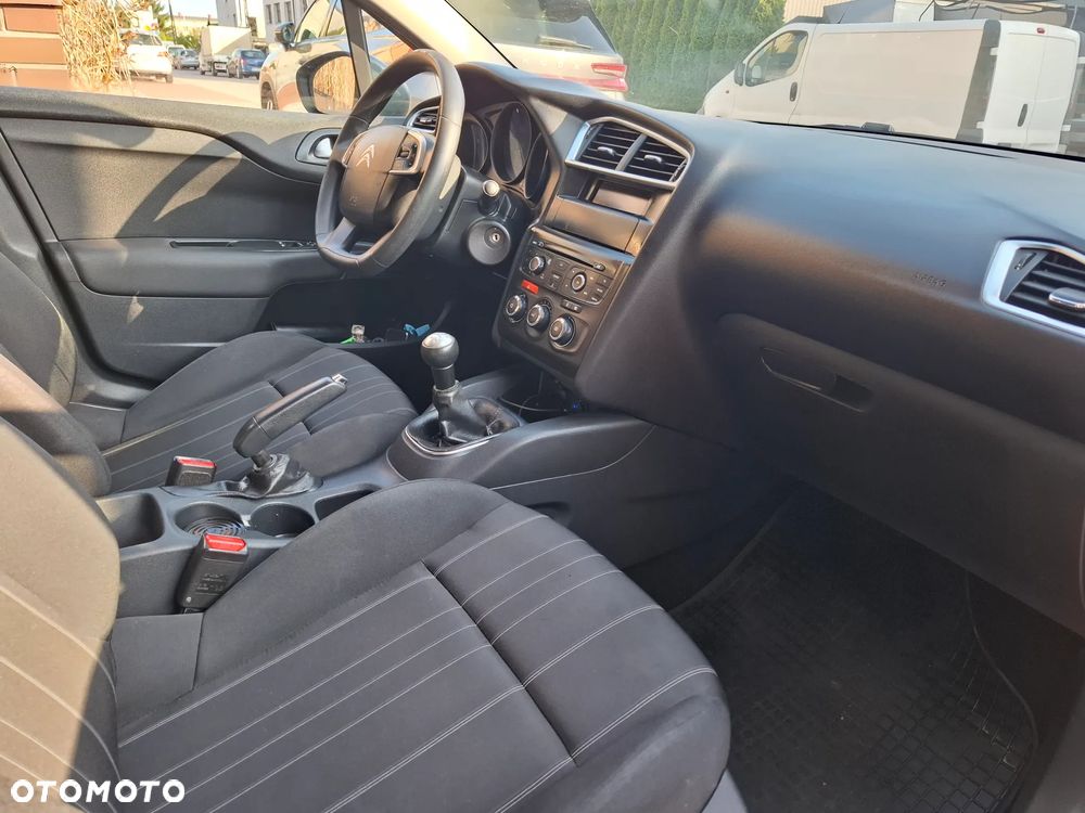 Citroën C4 1.6 HDi Attraction - 12