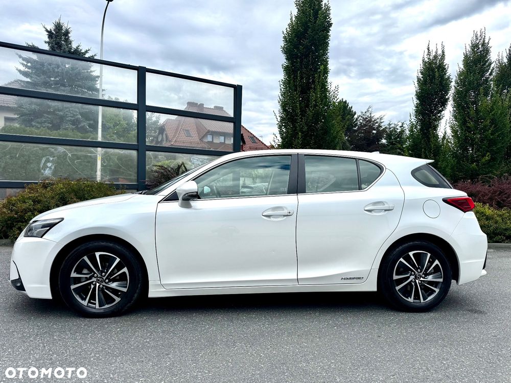 Lexus CT 200h Elegance - 2