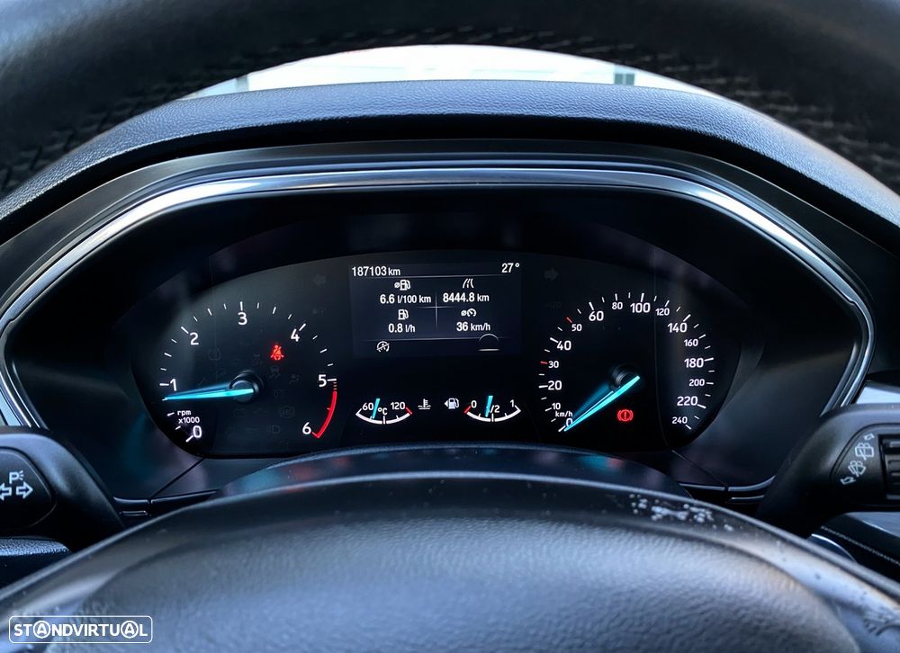 Ford Focus SW 1.5 TDCi EcoBlue Titanium - 28