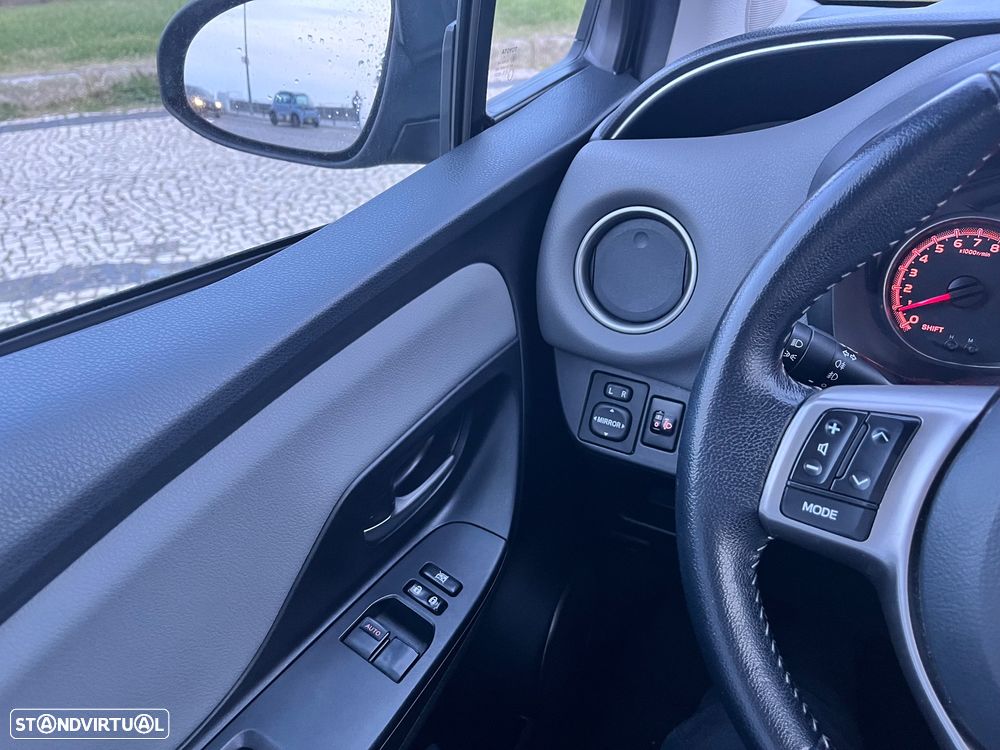 Toyota Yaris 1.0 VVT-i Comfort - 43