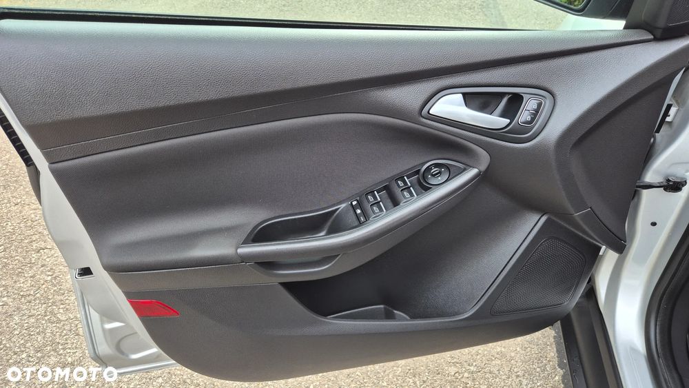 Ford Focus 2.0 TDCi SYNC Edition ASS - 10