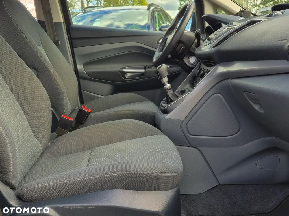 Ford Grand C-MAX 2.0 TDCi Champions Edition - 26