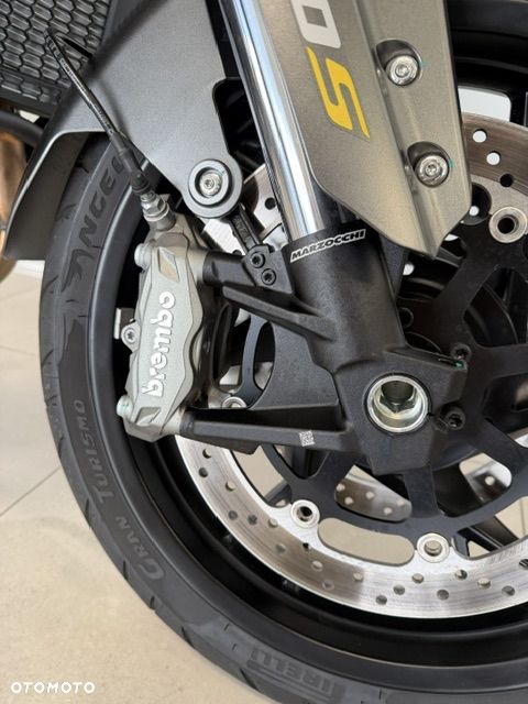 QJMOTOR 900 S - 7
