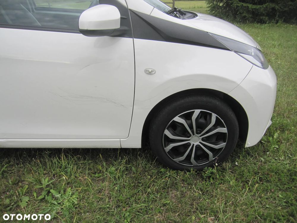Toyota Aygo x-play club - 11