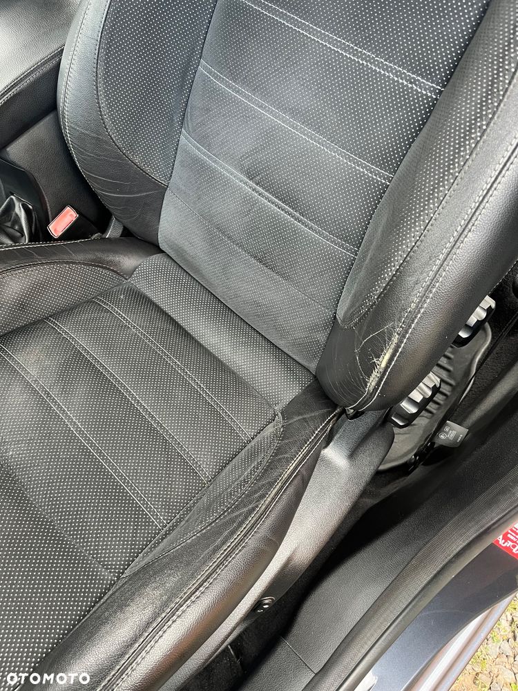 Ford Mondeo 2.0 TDCi Titanium X - 23