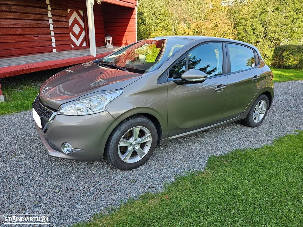 Peugeot 208 1.4 HDi Active - 1