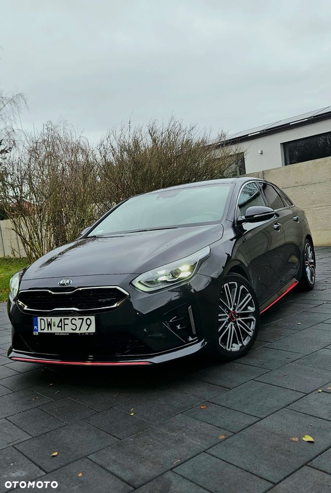 Kia Procee'd