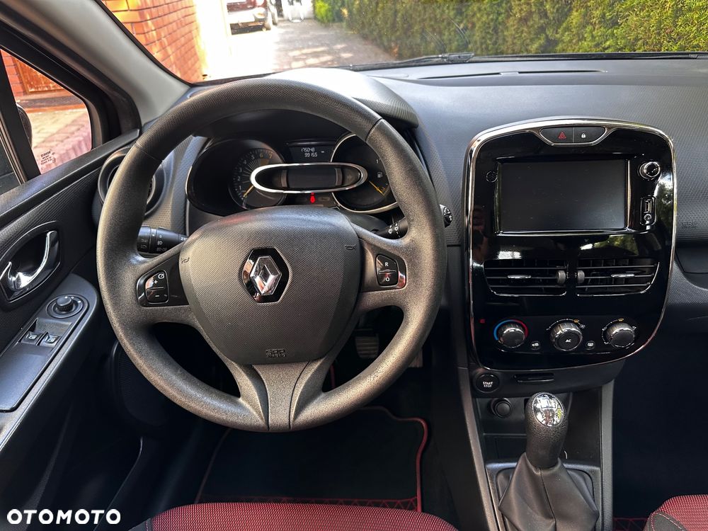 Renault Clio 1.2 16V 75 LIMITED - 28