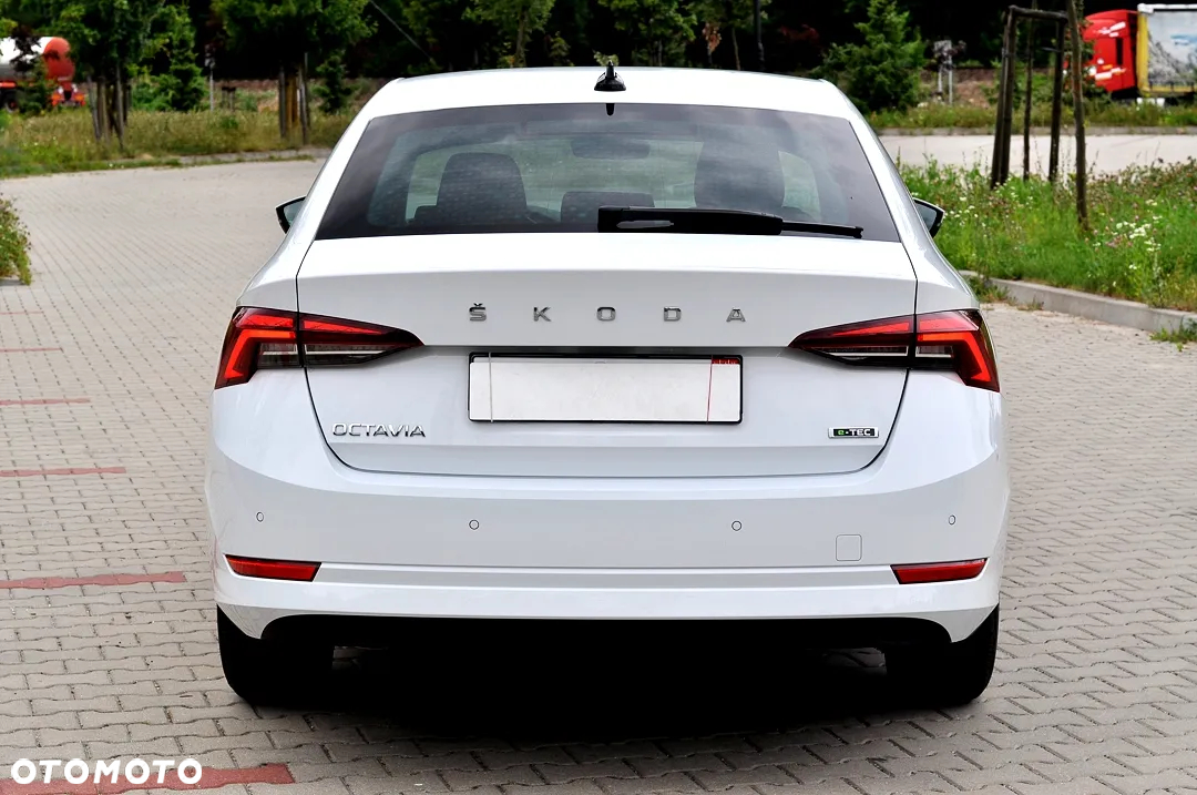 Skoda Octavia 1.5 TSI e-TEC DSG Ambition - 9