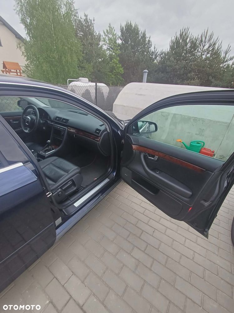 Audi A4 Limousine 2.0 T FSI - 10