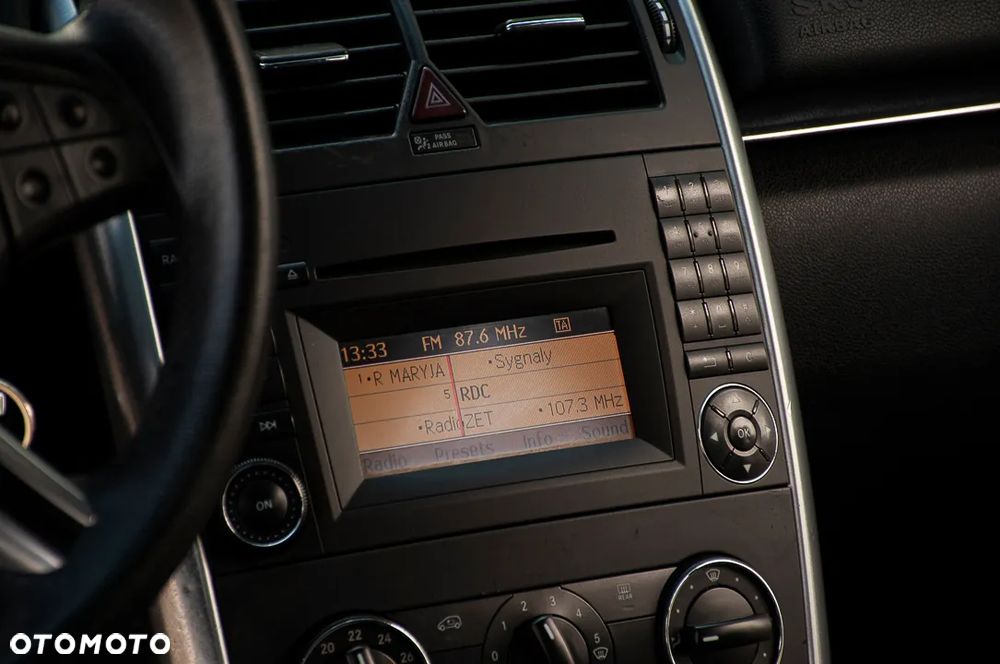 Mercedes-Benz Klasa B 180 CDI DPF Special Edition - 37