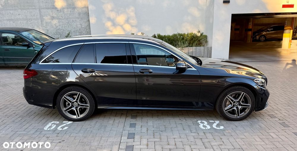 Mercedes-Benz Klasa C 300 d 4MATIC 9G-TRONIC - 12