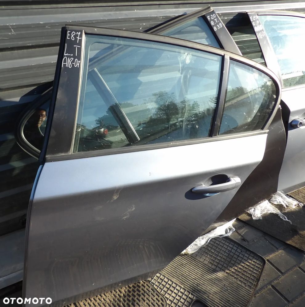 BMW - E87 - KOLOR A18/7 - DRZWI LEWY TYŁ - DEMONTAŻ - 1