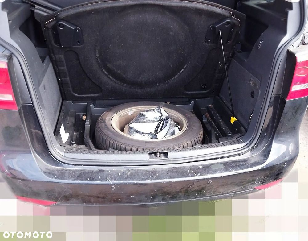 VW TOURAN II PAS TYLNY WANNA - 1