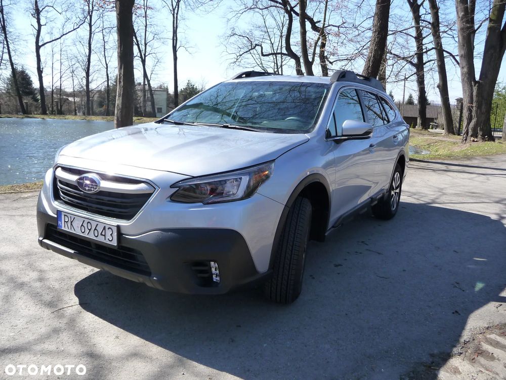 Subaru Outback - 1