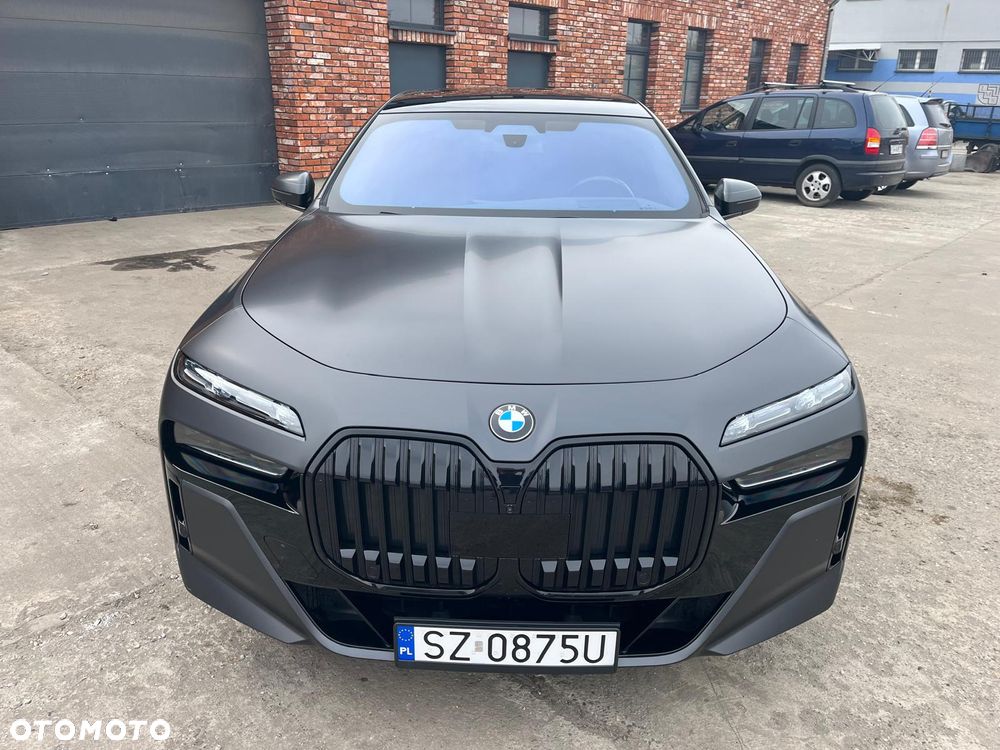 BMW Seria 7 - 16