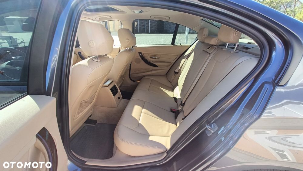 BMW Seria 3 - 10