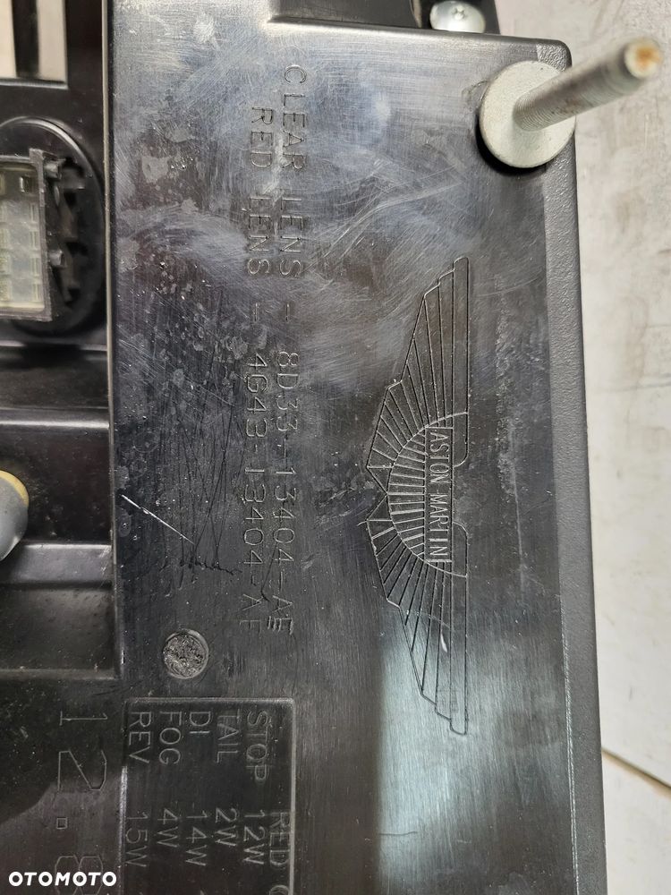 Aston Martin DB9 DBS lampa prawa tylnia tył - 4