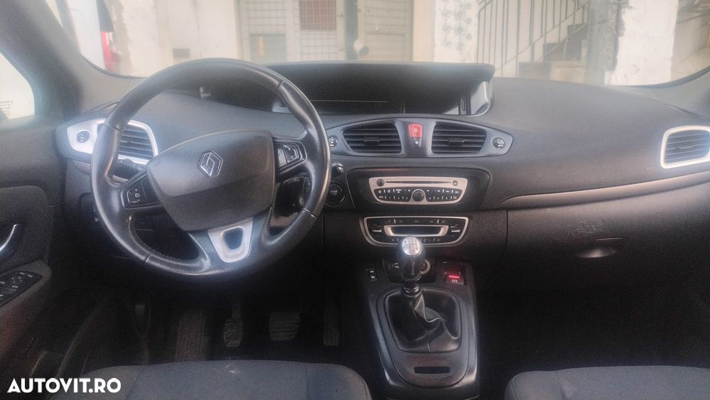 Renault Scenic - 4