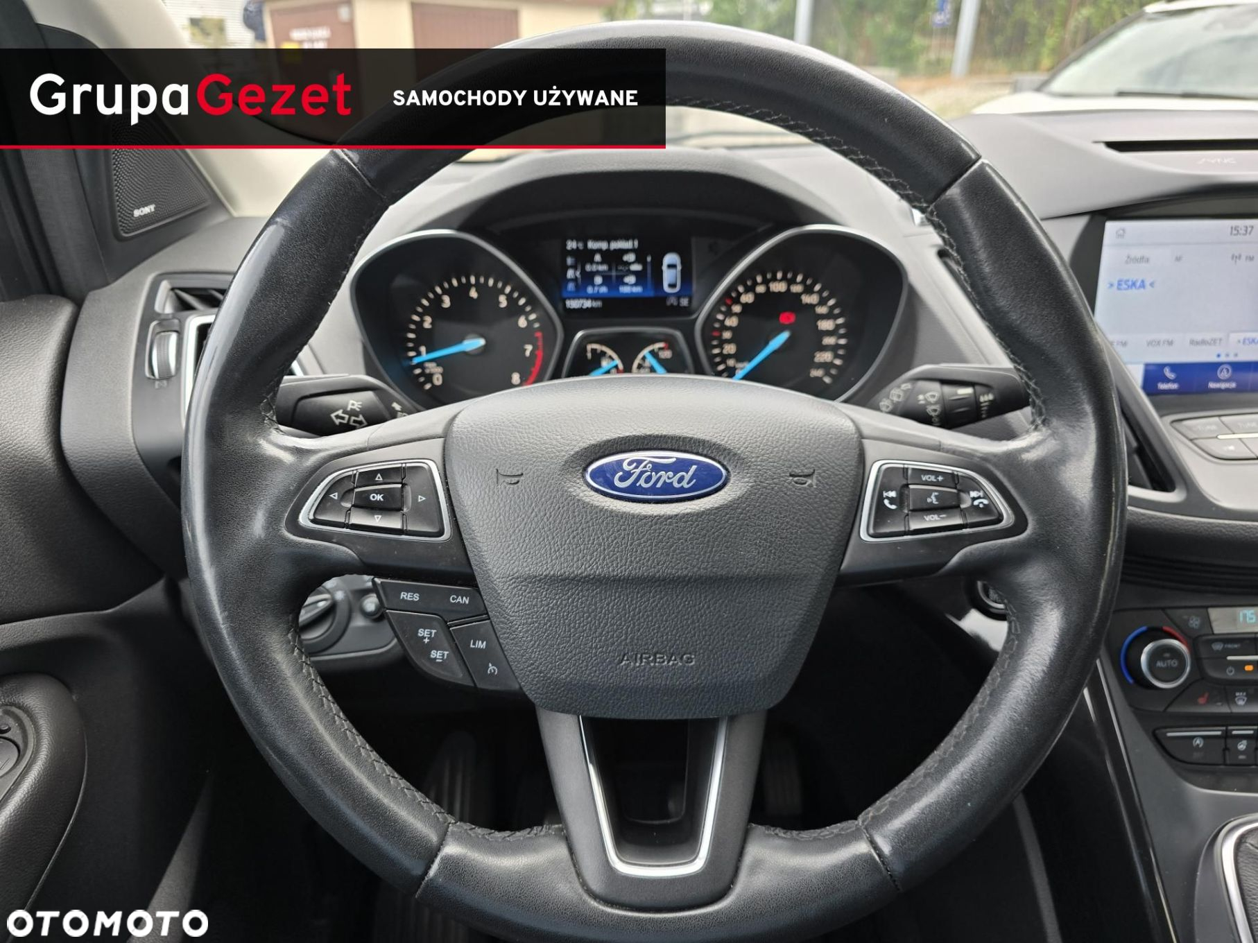 Ford Kuga - 12