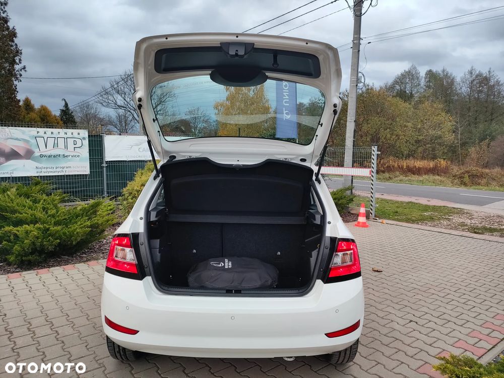 Skoda Fabia 1.0 Ambition - 12