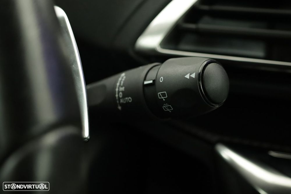 Peugeot 5008 1.5 BlueHDi Active Pack EAT8 - 17