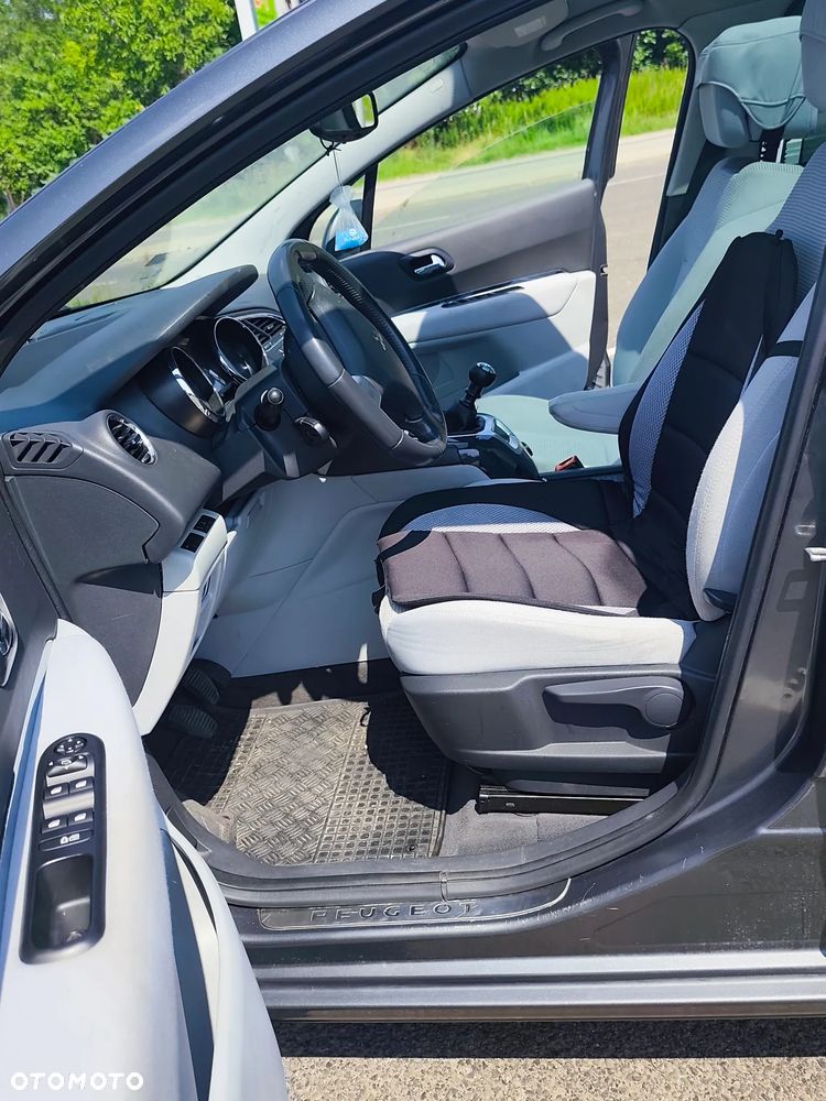 Peugeot 5008 2.0 HDi Premium - 3