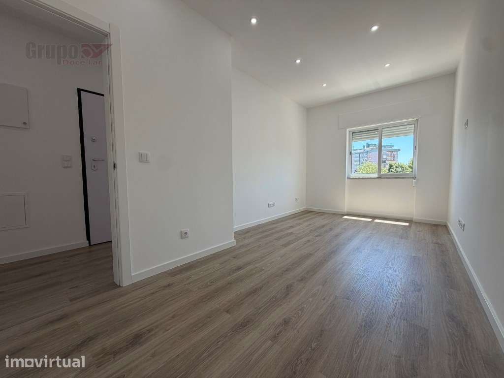 T2 Totalmente Remodelado com Toque Contemporâneo e Muita Luz - Barr... - Grande imagem: 4/38